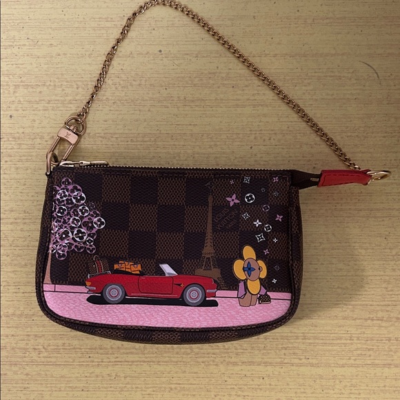 Authentic Rare, limited edition!Louis Vuitton Brown Checkered Wristlet - Picture 1 of 6